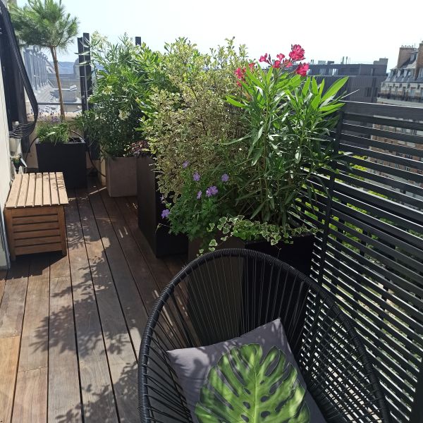 balcon aménagée et végétalisé à Paris